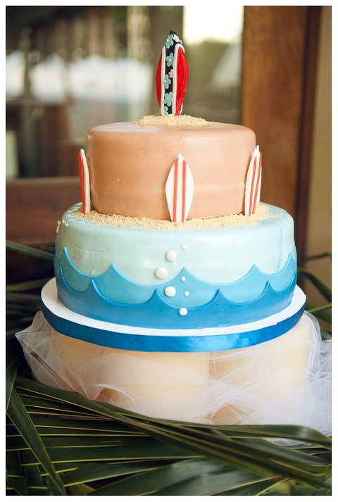 Beautiful Wedding Cake, photo by Oriana Fowler